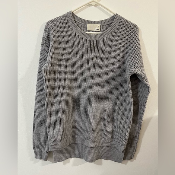 Aritzia Wilfred Free Isabelli Sweater  Waffle Grey Crew Knit Sweater - Picture 4 of 8